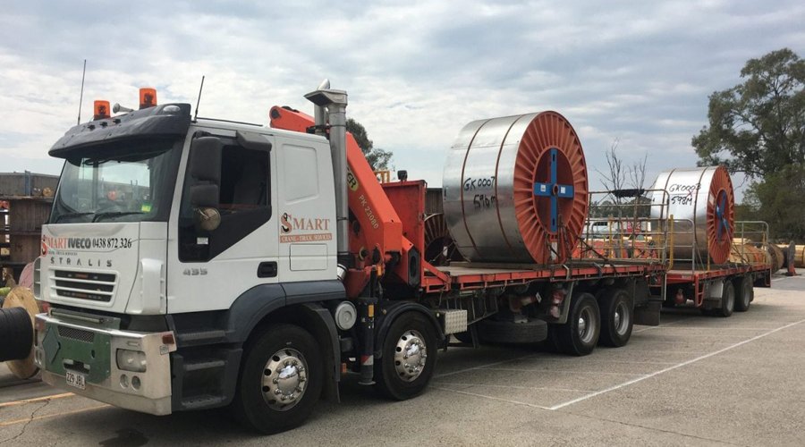 Cách chọn xe cẩu tự hành (xe cẩu thùng) có tải trọng phù hợp nhu cầu